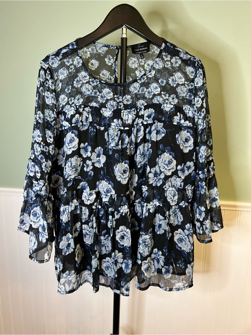Lucky Brand Lightweight Navy and White Floral Tiered Sheer Blouse. Size L